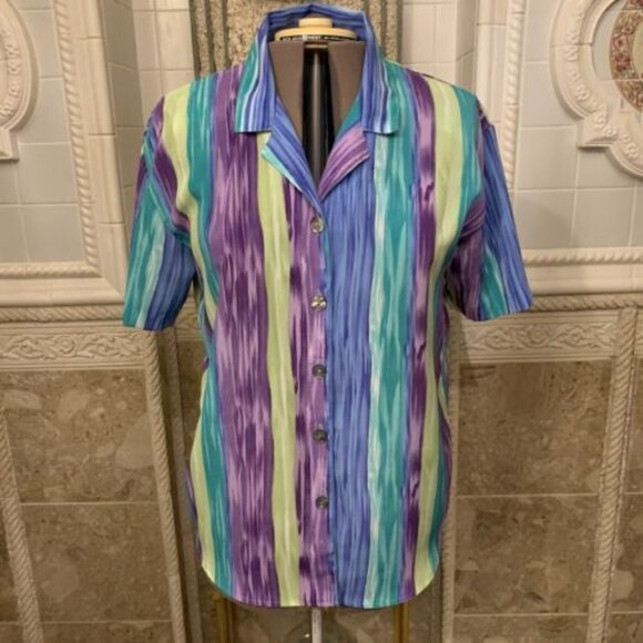 Teddi. Oversized Medium. Button Up. Short Sleeve. Shirt. B84. - Picture 1 of 5